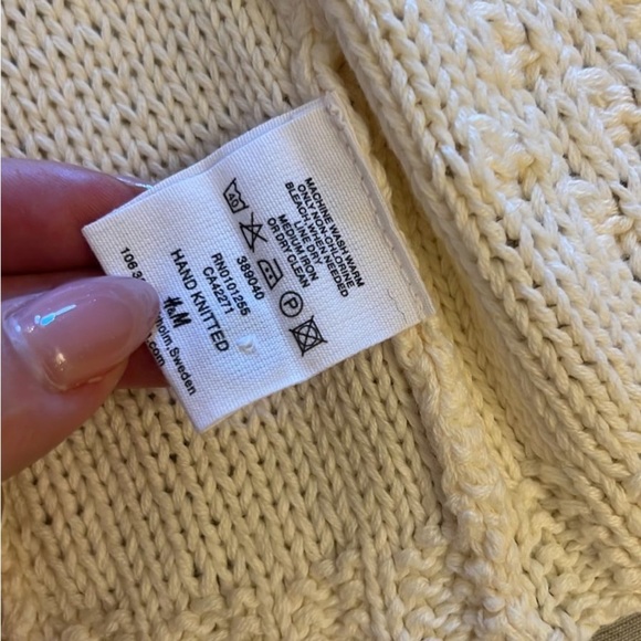 H&M Cream Knit crop top - Picture 2 of 6